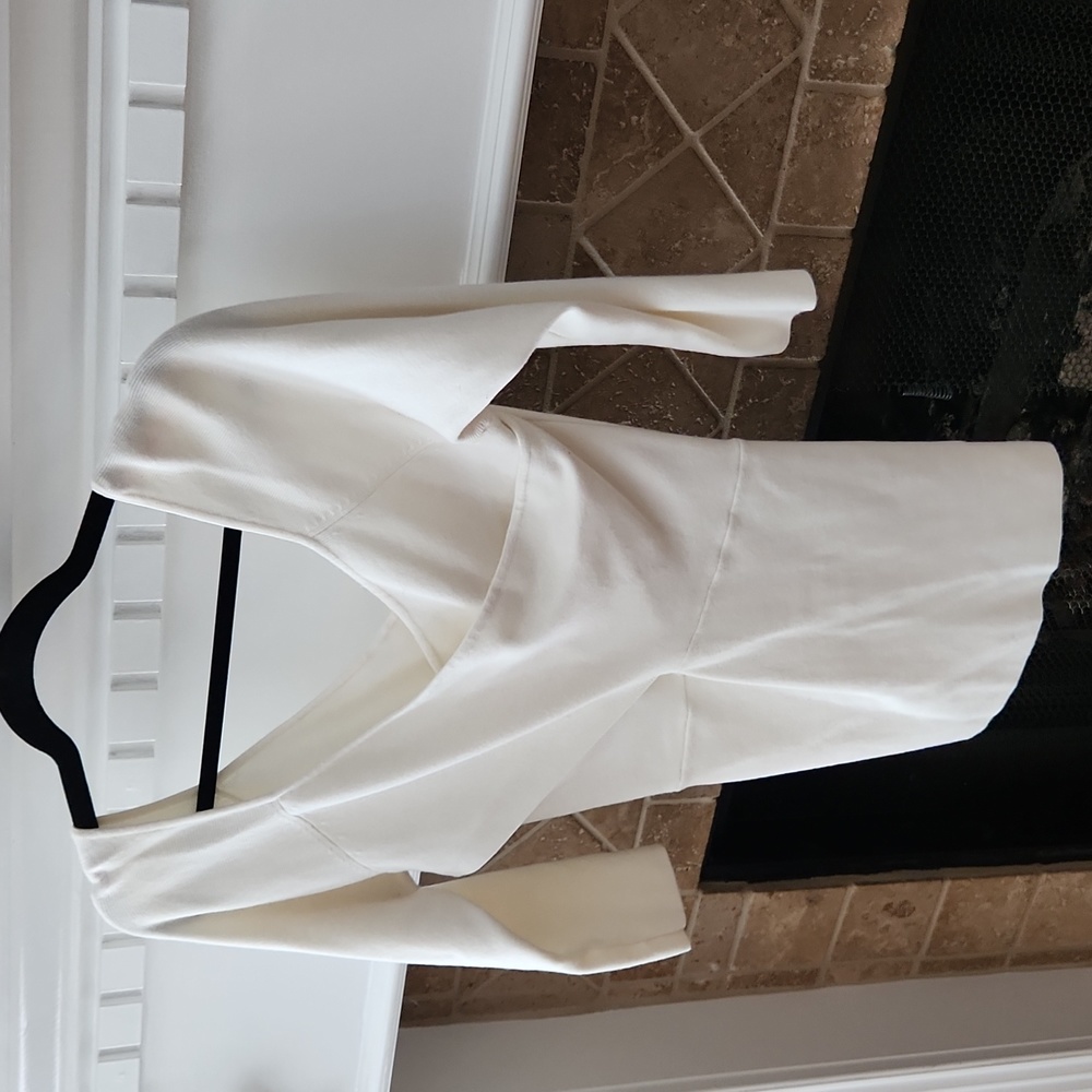 Express Top - Picture 2 of 7